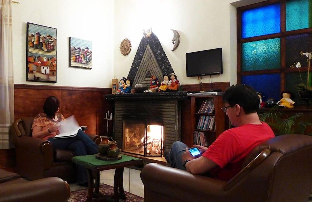 Jhomana Guesthouse Quito Zewnętrze zdjęcie