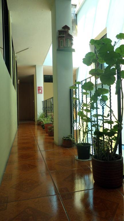 Jhomana Guesthouse Quito Zewnętrze zdjęcie