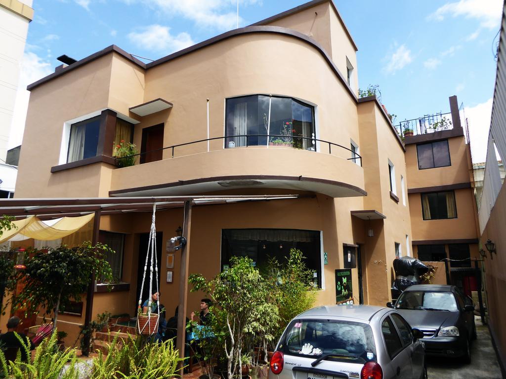Jhomana Guesthouse Quito Zewnętrze zdjęcie